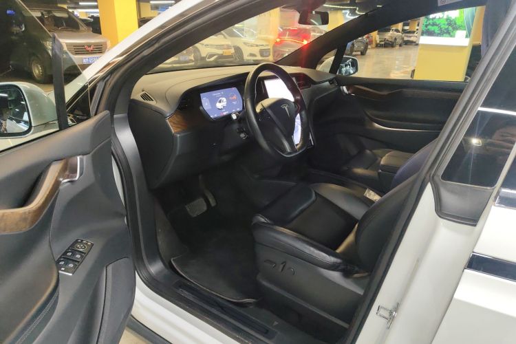 特斯拉 Model X 2020款 长续航升级版中控内饰20