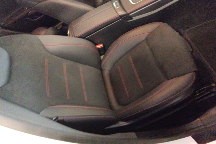奔驰A级 2024款 改款 A 200 L 时尚型局部细节41