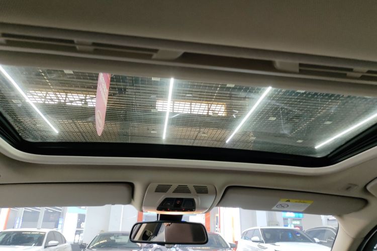 宝马3系 2018款 320Li 领先型M运动套装中控内饰22