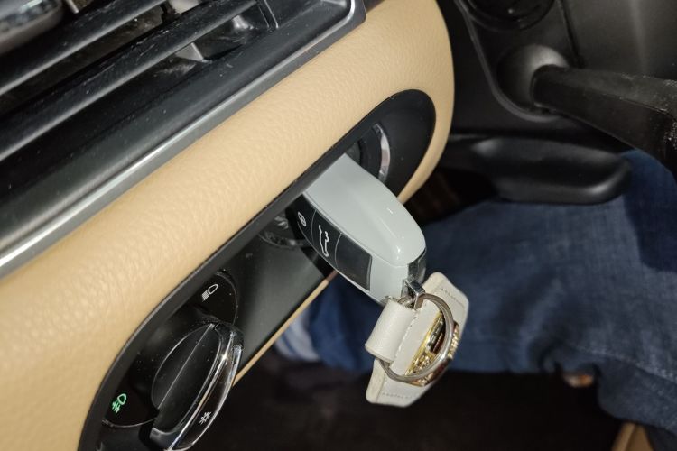 保时捷 2017款  Macan 2.0T中控内饰7001