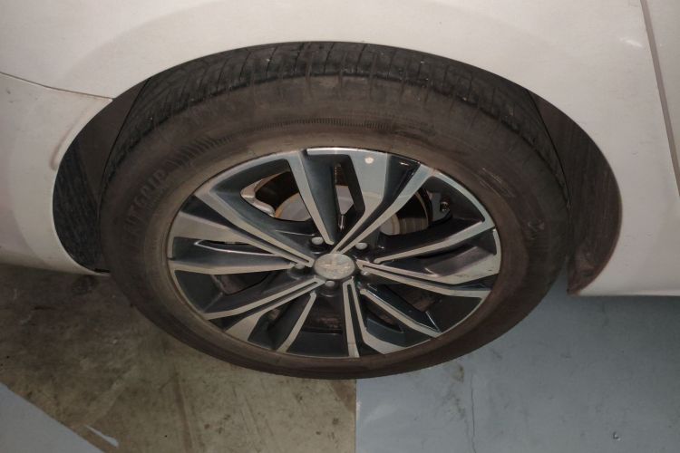 标致508 2022款 508L 400THP PureTech 驾控版车身外观6008