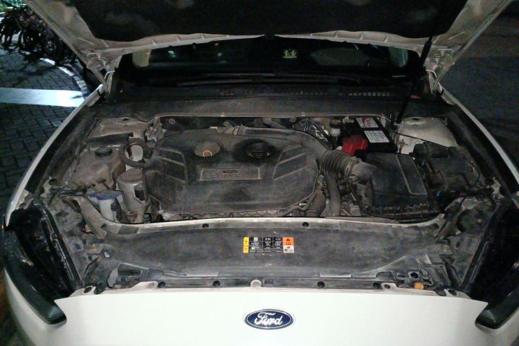 福特 蒙迪欧 2013款 2.0L GTDi200时尚型局部细节24