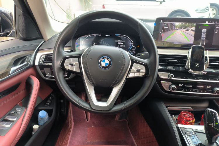 宝马5系新能源 2022款 改款 535Le 豪华套装中控内饰13