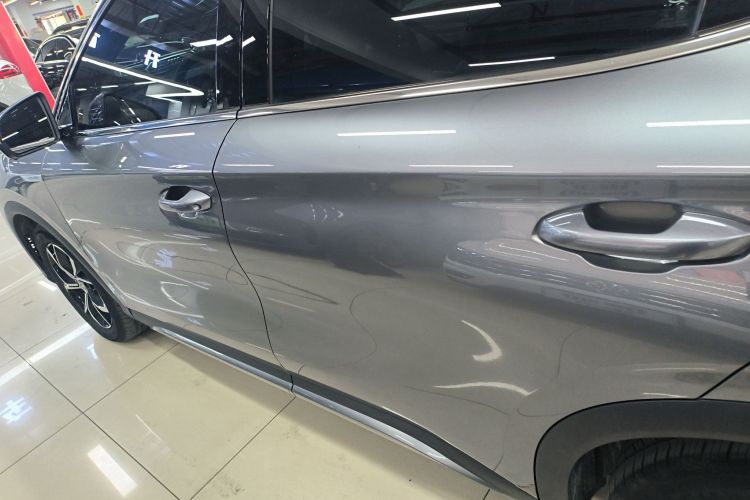 比亚迪 元PLUS 2022款 430KM 尊贵型车身外观4