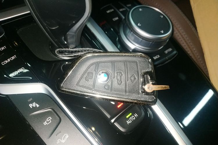 宝马X3 2021款 改款 xDrive28i M运动套装中控内饰11