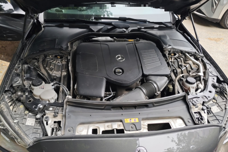 奔驰C级 2022款 C 200 L 运动版局部细节24