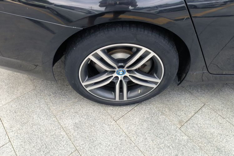 宝马5系新能源 2022款 改款 535Le 豪华套装车身外观56