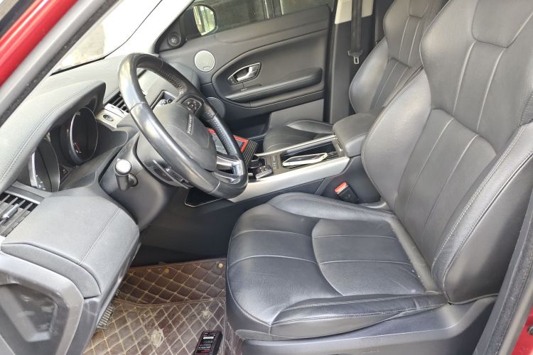 路虎 揽胜极光 2018款 240PS SE 智耀版中控内饰19