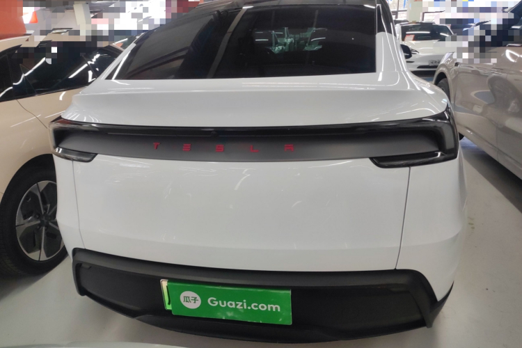 特斯拉 Model Y 2025款 后轮驱动 首发版车身外观6004