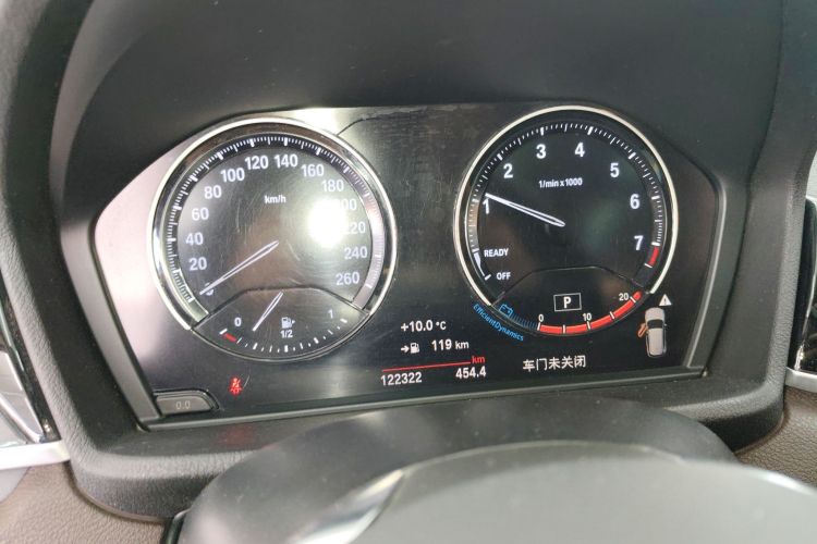 宝马X1 2021款 sDrive20Li 时尚型中控内饰14