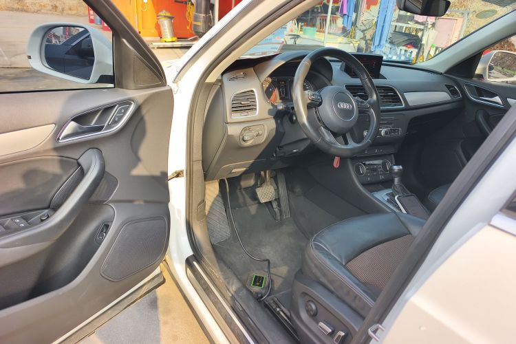 奥迪Q3 2017款 30 TFSI 时尚型中控内饰20