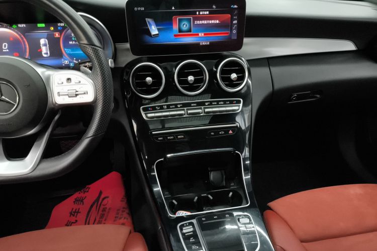 奔驰C级 2020款 改款 C 260 运动版局部细节16