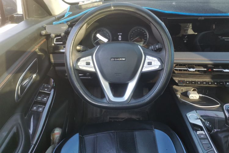 长安欧尚X7 PLUS 2022款 1.5T 手动尊享型局部细节13