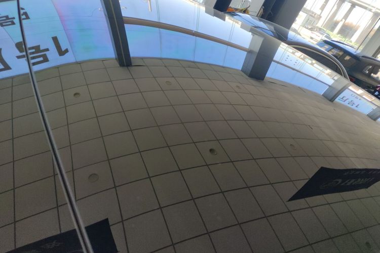 特斯拉 Model Y 2022款 改款 后轮驱动版局部细节57