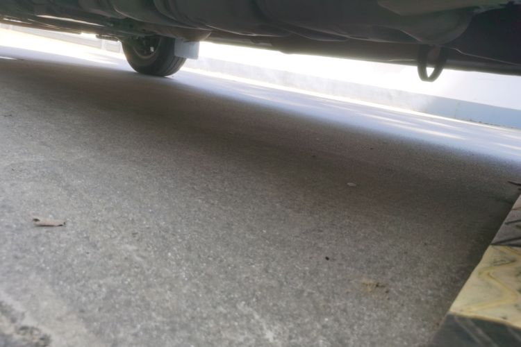 上汽大通MAXUS 新途V90 2019款 2.0T自动智多星后驱单胎长轴高顶7座局部细节9003