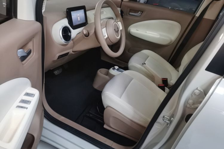 五菱汽车 宏光MINIEV 2025款 四门版 进阶款中控内饰19