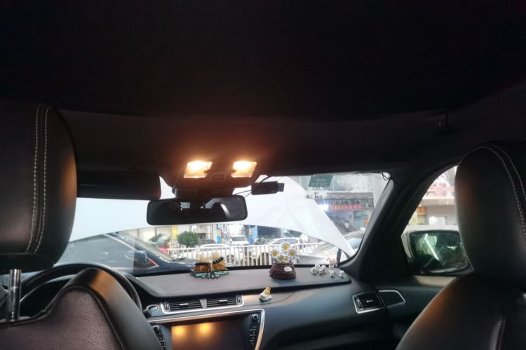 陆风X7 2015款 2.0T 全景尊贵版局部细节22