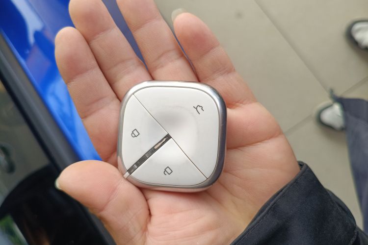 五菱汽车 五菱缤果 2023款 333km 悦享+款中控内饰11