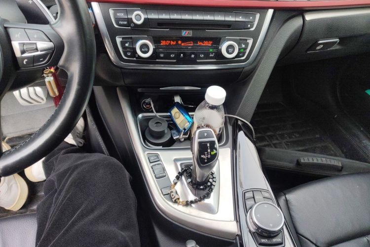 宝马3系 2015款 328Li 豪华设计套装中控内饰18