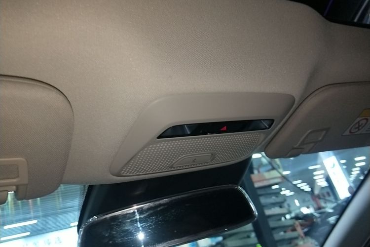 小鹏P7 2022款 480G+中控内饰22