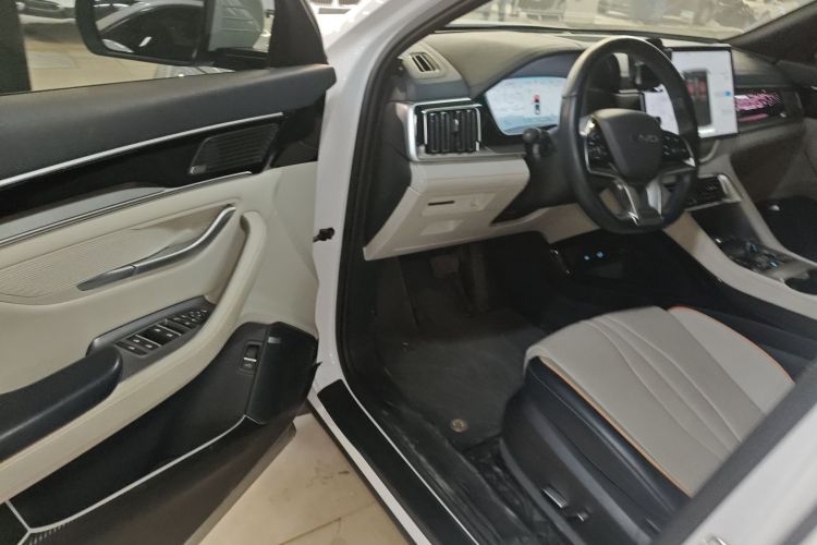 比亚迪 宋PLUS新能源 2023款 冠军版 EV 605KM 旗舰PLUS中控内饰20