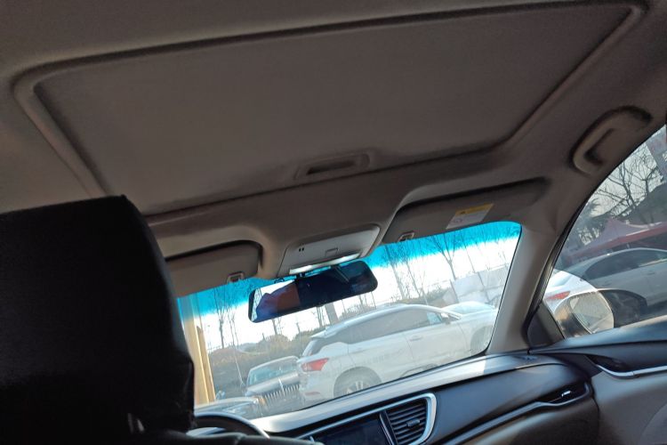 别克 英朗 2015款 15N 自动精英型中控内饰22