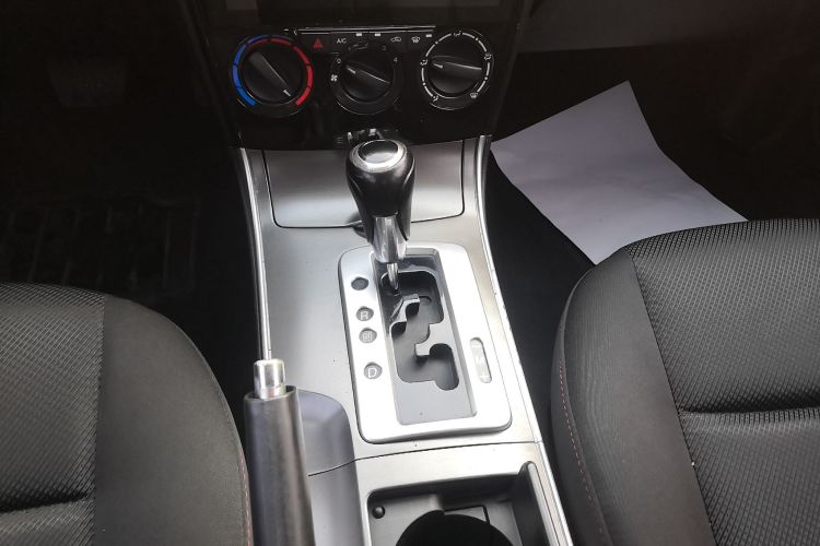 马自达6 2015款 2.0L 自动经典型局部细节18