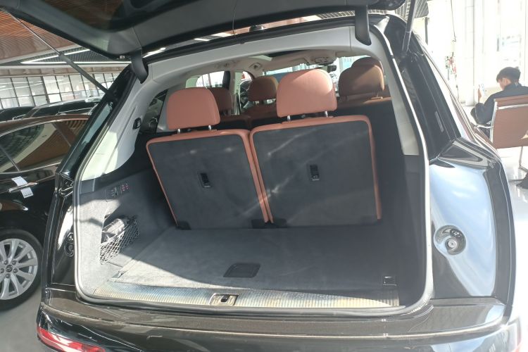 奥迪Q7 2023款 45 TFSI quattro S line运动型局部细节23