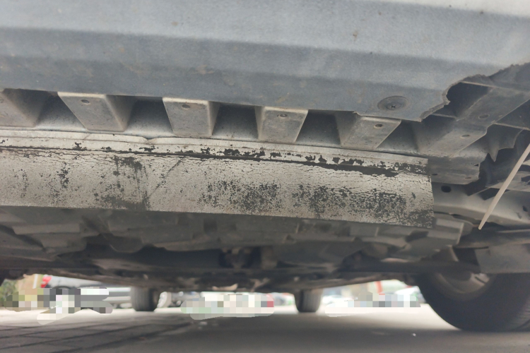 日产 轩逸 2022款 经典 1.6XE CVT舒适版局部细节9008