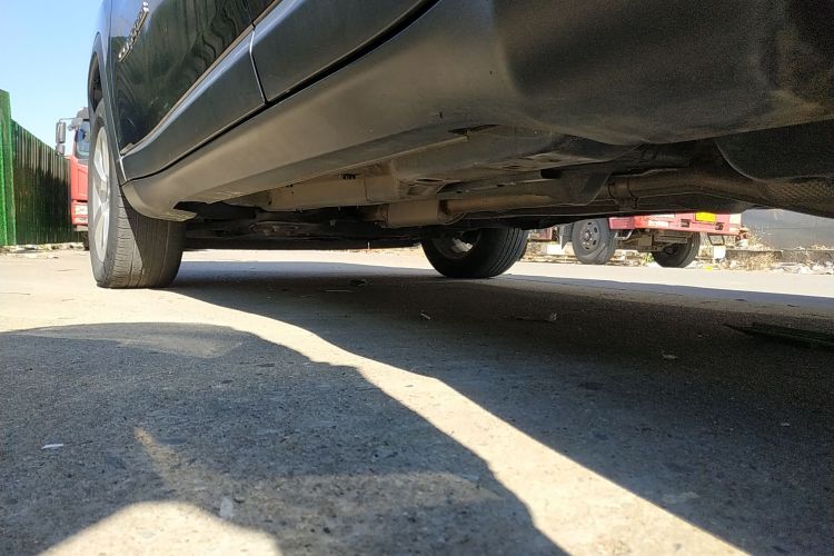 Jeep 指南者 2020款 220T 自动领先版局部细节9002