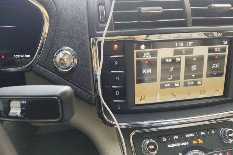林肯大陆 2018款 3.0T 四驱尊耀版中控内饰18