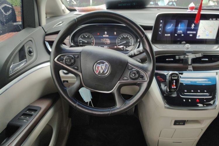 别克GL8 2020款 陆上公务舱 652T 豪华型中控内饰13