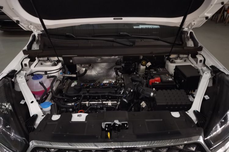 奇瑞 瑞虎7 2025款 卓越版  1.5T CVT全球版机舱底盘24