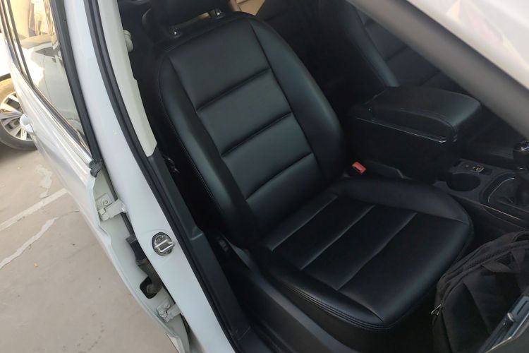 大众 2018款 途安L 280TSI 手动风尚版局部细节41