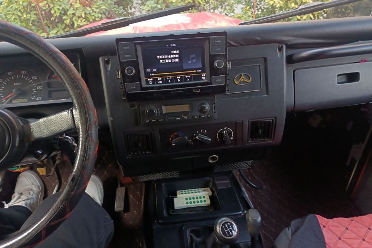 BAW北汽制造 212经典 2016款 2.0L 方门 四驱豪华型 国V中控内饰16