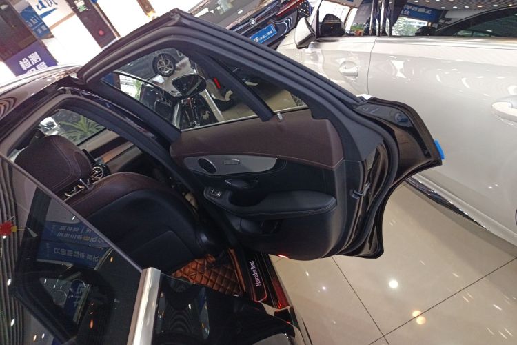 奔驰GLC 2020款 改款 GLC 260 L 4MATIC 动感型中控内饰45