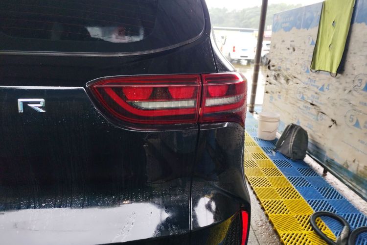 捷途X70 2023款 1.5T 手动超越版 7座车身外观9