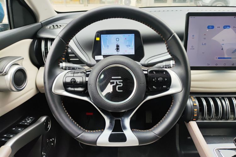 比亚迪 元PLUS 2023款 冠军版 510KM 超越型局部细节13