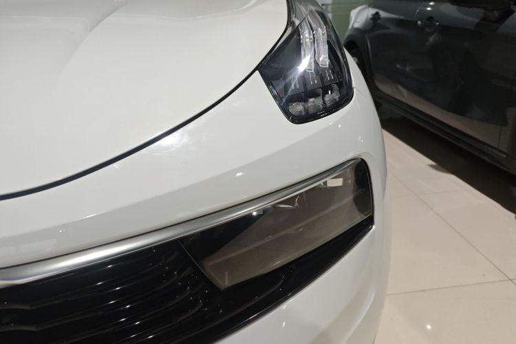 领克01 2017款 2.0T 两驱型Pro版局部细节36