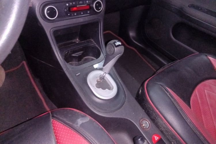 名爵3 2014款 1.5L AMT精英版中控内饰18