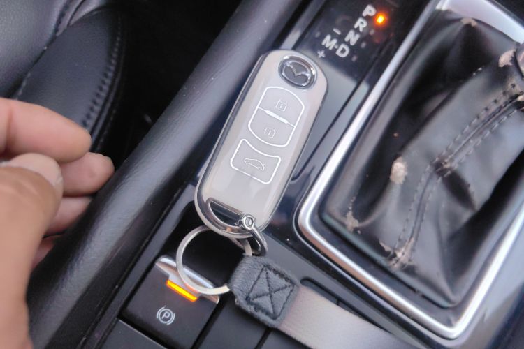 马自达3 昂克赛拉 2017款 三厢 1.5L 自动豪华型 国V中控内饰11