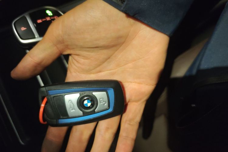 宝马3系 2018款 320Li 领先型M运动套装中控内饰7001