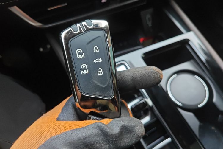 大众 威然 2023款 改款 380TSI 尊驰版中控内饰11