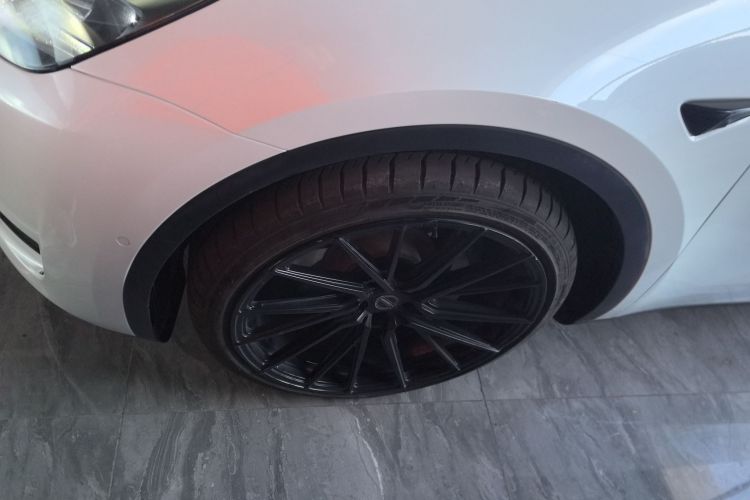 特斯拉 Model Y 2022款 改款 后轮驱动版车身外观6007