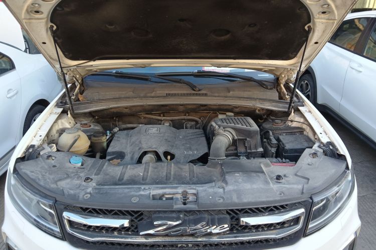 众泰T600 2016款 运动版 1.5T 手动豪华型机舱底盘24