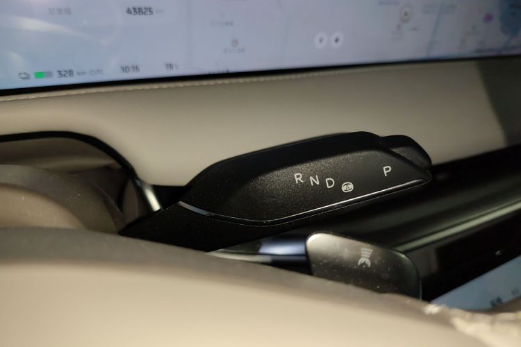 智己汽车 智己L7 2022款 Dynamic中控内饰18