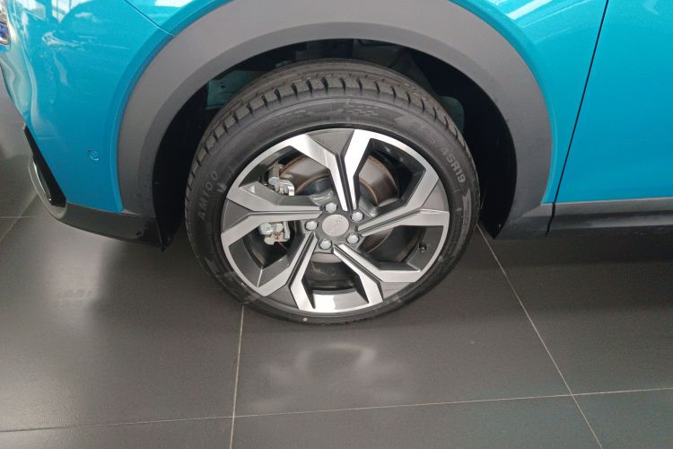 领克06 2023款 Remix 1.5T 劲Halo车身外观6007