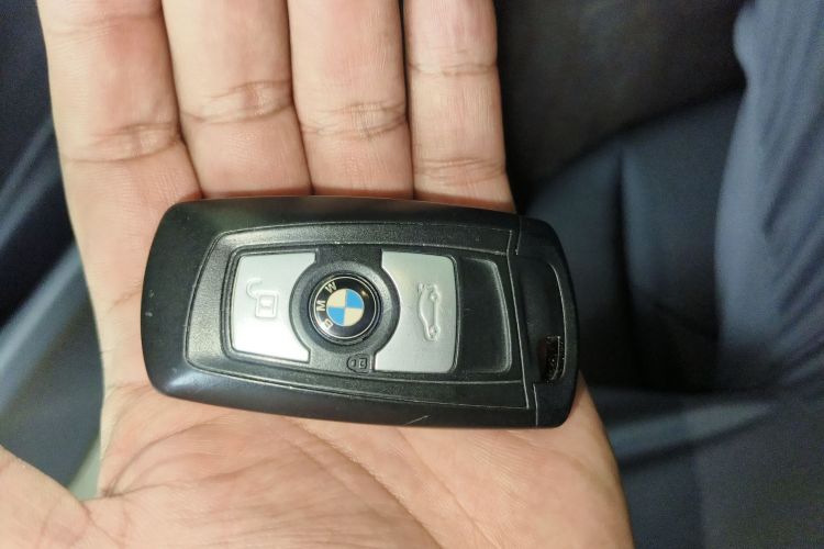 宝马3系 2017款 320Li 时尚型中控内饰11