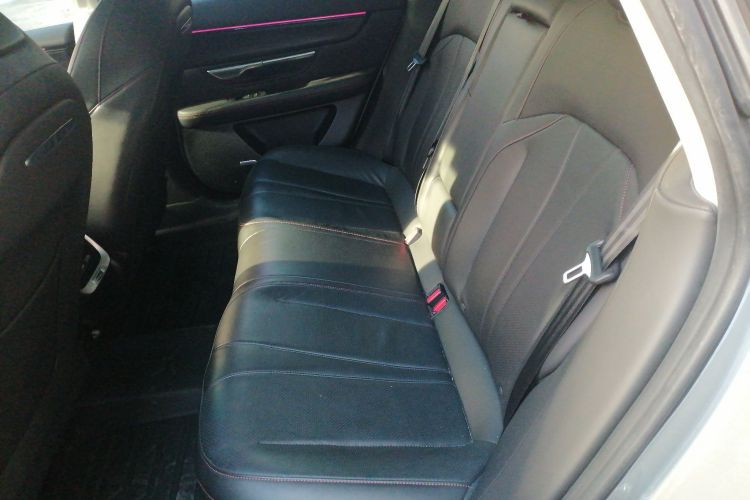 小鹏P7 2022款 586G中控内饰21