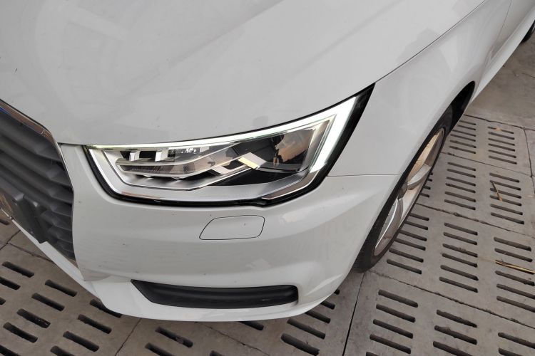 奥迪A1 2016款 30 TFSI Sportback Design风尚版局部细节36